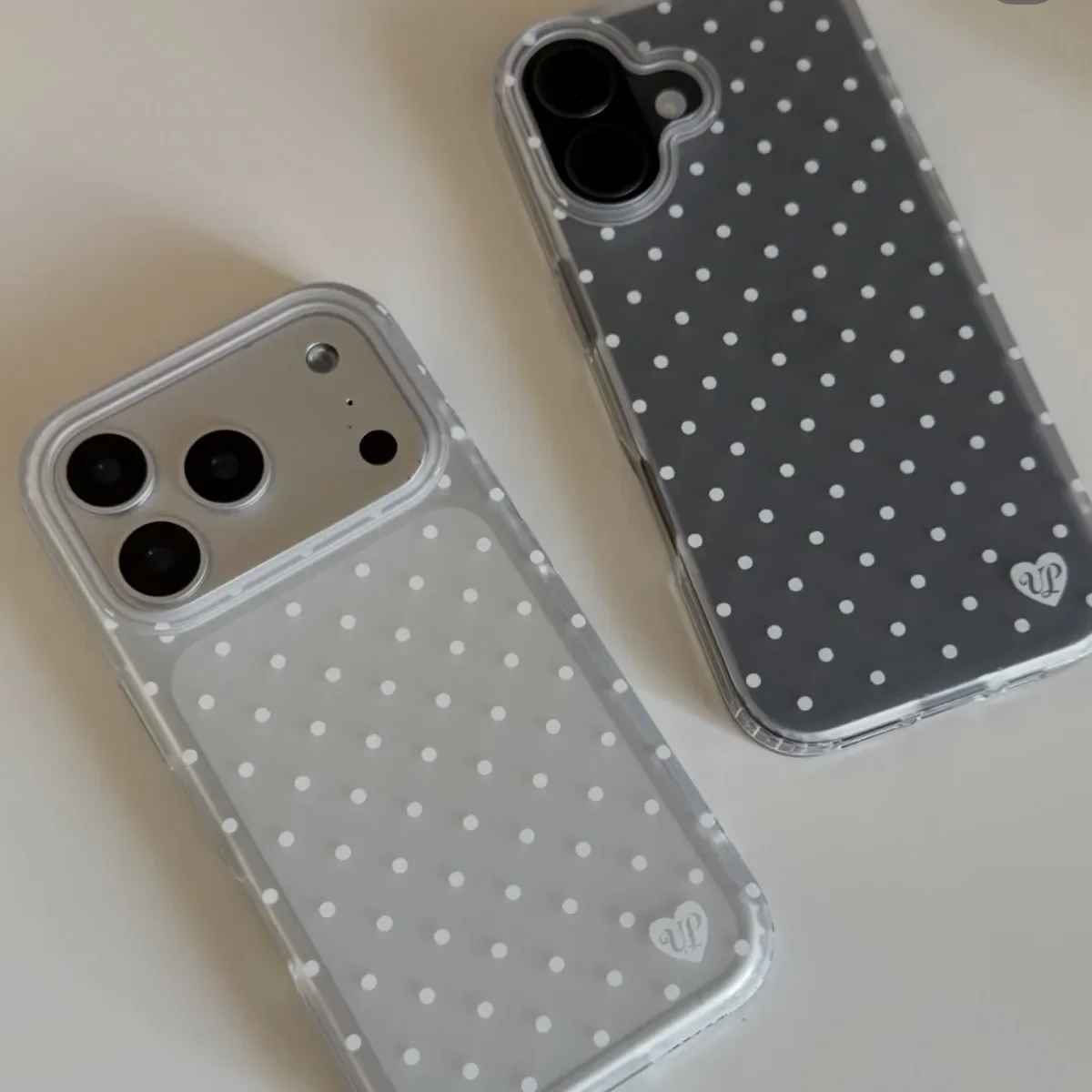 Korean Style Minimalist White  - Phone Cases Polka Dot のレビューと価格